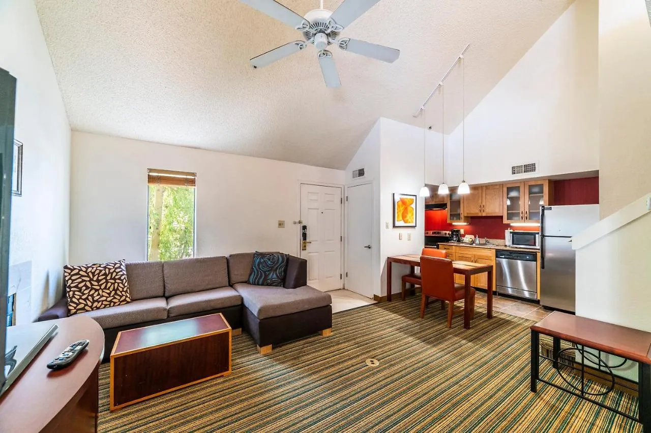 Metro Phoenix Loft Sleeps 6 0*,