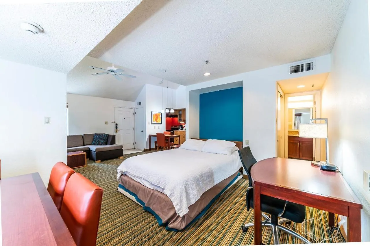Metro Phoenix Loft Sleeps 6 0*,