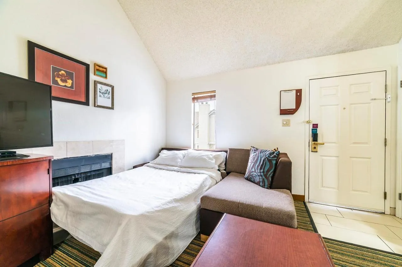 Metro Phoenix Loft Sleeps 6 United States